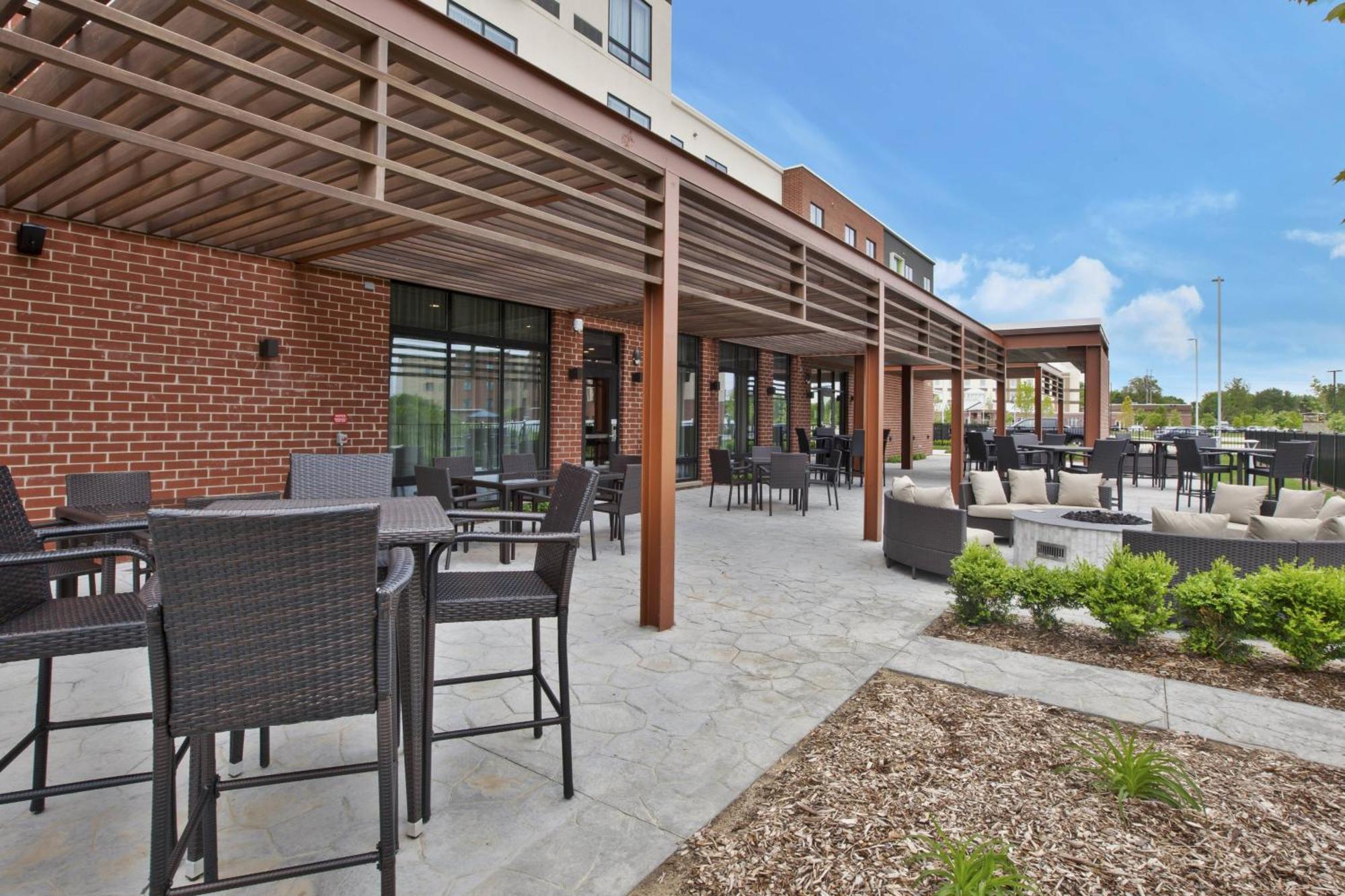 Hotel Courtyard By Marriott St. Joseph-Benton Harbor Exterior foto